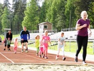 Lajina 1.6.2016 pituushyppy, aluksi haettiin tuntumaa hiekkaan hyppäämisestä.