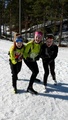 Suvi, Saara ja Venla 15.3.2015 Hopeasomman loppukilpailujen viestin jälkeisissä tunnelmissa. Hieno 6. sija ja palkinnot vastaanotettu.